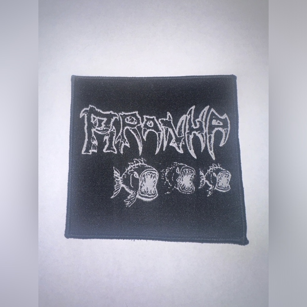 PIRANHA, BAND, BLACK BORDER, SEW ON WOVEN PATCH
